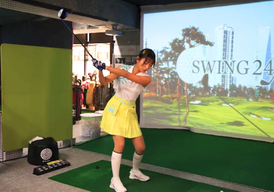 インドアゴルフ練習場 SWING24/7交野店